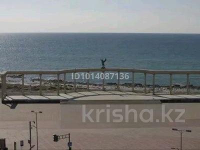 3-бөлмелі пәтер · 76 м² · 4/5 қабат, 15-ш/а. 37, бағасы: 20 000 ₸ в Актау, 15-й мкр