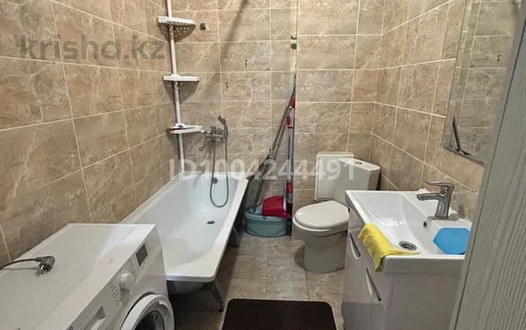 1-комнатная квартира · 35 м² · 7/9 этаж, Алихана Бокейханова 30/1 за 240 000 ₸ в Астане, Есильский р-н — фото 2