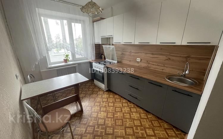3-комнатная квартира · 65.5 м² · 5/9 этаж, мкр 4 4А за 23.5 млн ₸ в Уральске — фото 2