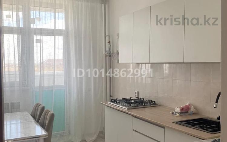 1-комнатная квартира · 34.5 м² · 5/9 этаж, 10 микрорайон 20 за 100 000 ₸ в Аксае — фото 2