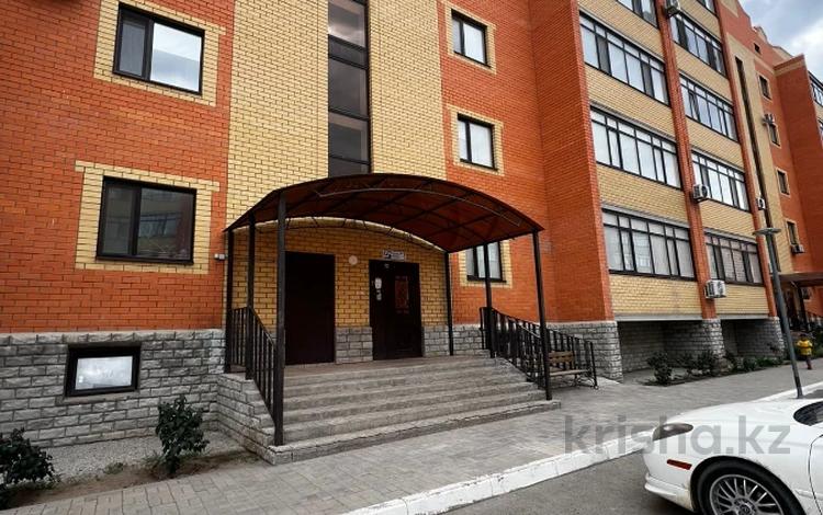 4-комнатная квартира · 155 м² · 5/6 этаж, мкр. Алтын орда 23д за 40 млн ₸ в Актобе — фото 2