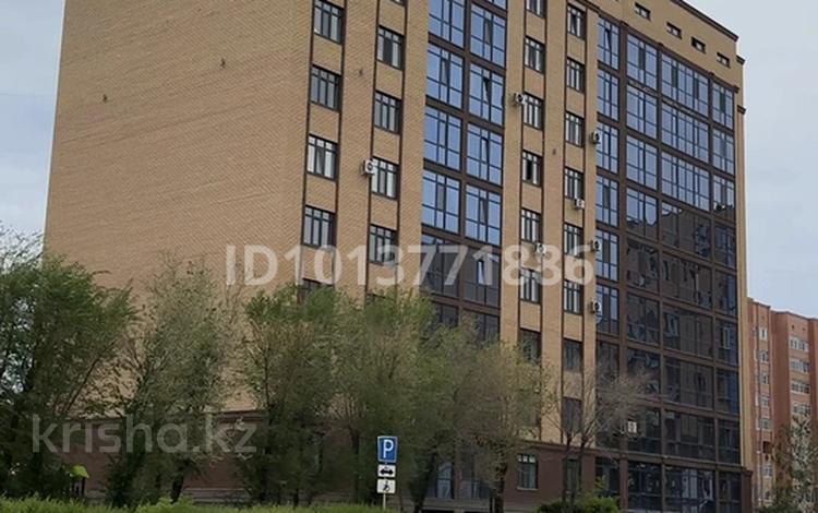 4-комнатная квартира · 107.5 м² · 7/9 этаж, Абулкасымова 84/1 — Центральный парк за ~ 48.4 млн ₸ в Кокшетау — фото 2
