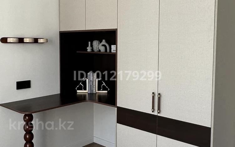 2-комнатная квартира · 43 м² · 6/12 этаж, ул. Е-429 24 за 33.7 млн ₸ в Астане, Нура р-н — фото 11