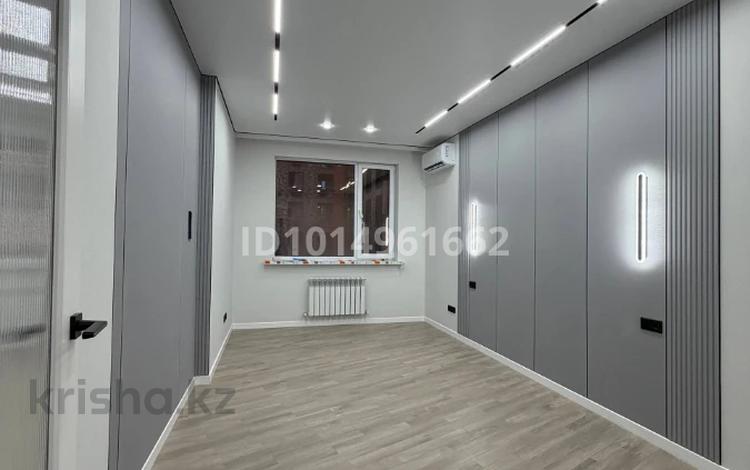 2-бөлмелі пәтер · 57 м² · 3/6 қабат, Халиулина 140/10 — Халык Арена, бағасы: 53 млн ₸ в Алматы, Медеуский р-н — фото 2