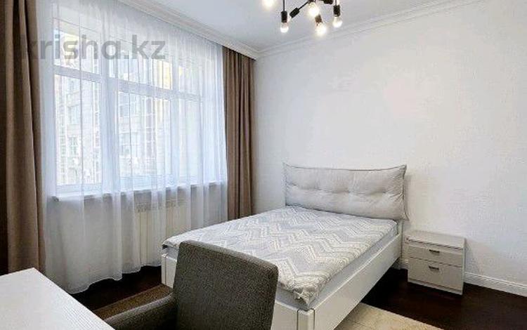 4-комнатная квартира · 160 м² · 4/7 этаж, Хаджи Мукана 39 за 1 млн ₸ в Алматы, Медеуский р-н — фото 4