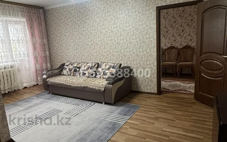 2-комнатная квартира, 40 м², 3/5 этаж помесячно, Найманбаева 159 за 160 000 〒 в Семее — фото 2