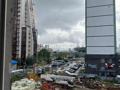 3-комнатная квартира · 79 м² · 11/13 этаж, Тауелсиздик 34/8 — Б.Момышулы за ~ 28.4 млн 〒 в Астане, Алматы р-н