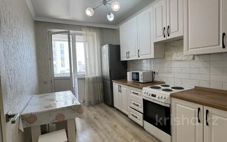 1-комнатная квартира · 38.5 м² · 11/18 этаж, Роза Багланова 2 за 26 млн ₸ в Астане, Нура р-н — фото 2