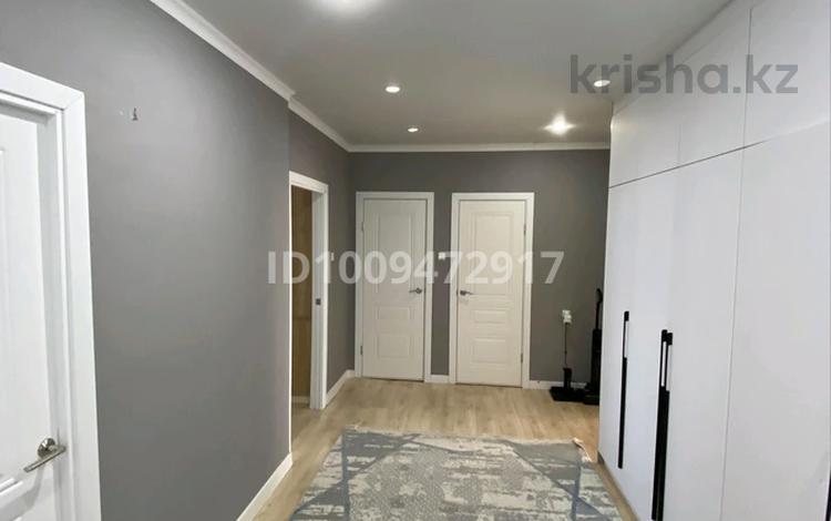3-комнатная квартира · 84 м² · 9/9 этаж, мкр. Зачаганск пгт, Монкеулы 113 — Skypark за 31 млн ₸ в Уральске — фото 2