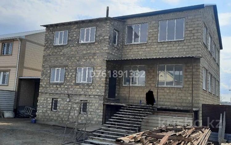Жеке үй · 5 бөлме · 415.9 м² · 6 жүзд., Мухтар Бактыгереев 7, бағасы: 100 млн ₸ в Атырау, мкр Ак депо — фото 2