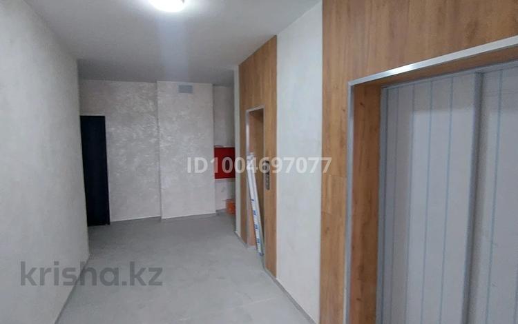 1-бөлмелі пәтер · 48 м² · 12/13 қабат, Мкр Сары-Арка 13А, бағасы: 15 млн ₸ в Кокшетау — фото 3