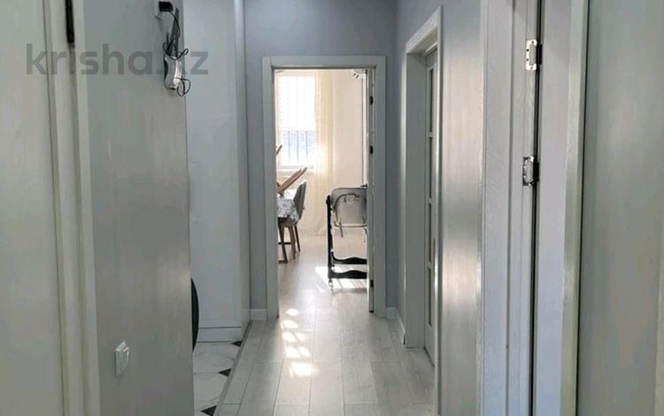 3-бөлмелі пәтер · 90 м² · 1/5 қабат, мкр. Алтын орда, бағасы: 36 млн ₸ в Актобе — фото 2