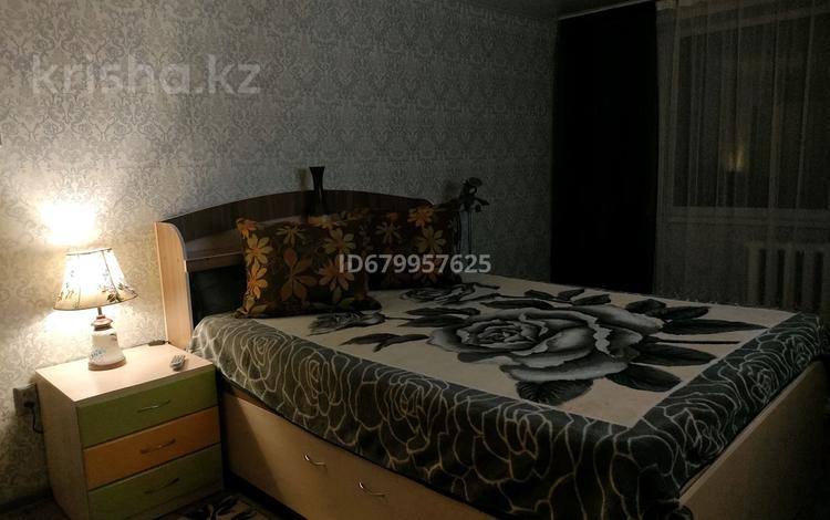 1-комнатная квартира, 35 м² посуточно, 4 мкр 20 за 8 000 〒 в Лисаковске — фото 11