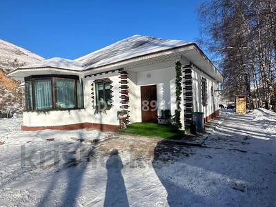 Дом · 4 комнаты · 200 м², Известковый 1 за 80 000 〒 в Алматы