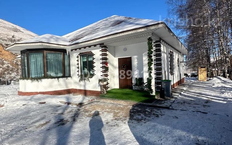 Дом · 4 комнаты · 200 м², Известковый 1 за 80 000 ₸ в Алматы — фото 2