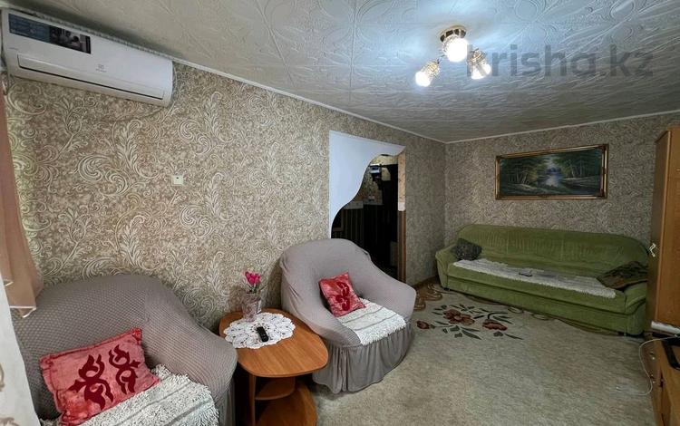 2-комнатная квартира, 44 м², 3/5 этаж, Гурбы 104 за 9.5 млн 〒 в Сатпаев — фото 2
