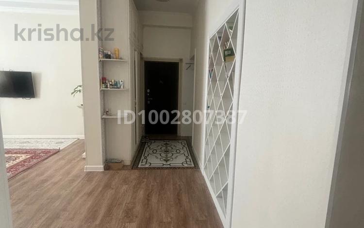 4-комнатная квартира · 113 м² · 4/5 этаж, 27-й мкр 87 за 45 млн ₸ в Актау — фото 2