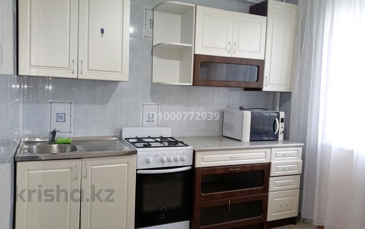 2-комнатная квартира · 48 м² · 2/5 этаж · помесячно, Ракишева 7 — Торговый дом Мечта за 140 000 〒 в Талдыкоргане, мкр Жана Гарышкер — фото 3