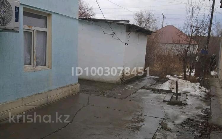 Отдельный дом · 2 комнаты · 100 м² · 8 сот., Калмырзаева 20б за 11 млн ₸ в Шымкенте, Енбекшинский р-н — фото 16