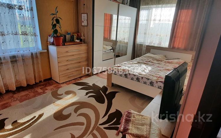 3-комнатная квартира · 64 м² · 5/5 этаж, мкр 8, Братьев Жубановых 290/2 за 16 млн ₸ в Актобе — фото 2