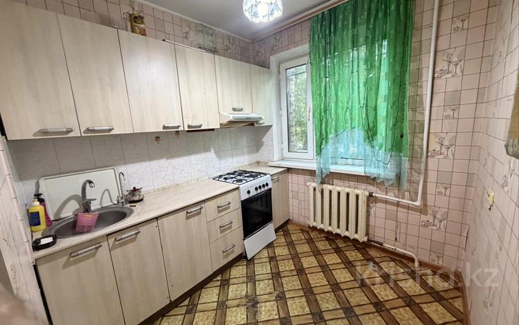 1-комнатная квартира · 36.4 м² · 1/5 этаж, Пришахтинск, 23й микрорайон 25 за ~ 7.9 млн ₸ в Караганде, Алихана Бокейханова р-н — фото 2