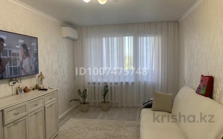2-бөлмелі пәтер · 45 м² · 5/5 қабат, Абая 107, бағасы: 16.5 млн ₸ в Уральске — фото 2