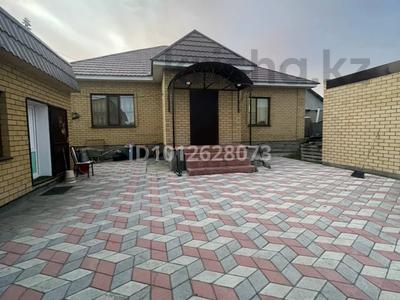 Отдельный дом · 4 комнаты · 150 м² · 10 сот., Ильяшева 4 — Тукая за 98 млн ₸ в Семее
