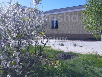 Отдельный дом · 4 комнаты · 256 м² · 9 сот., мкр Кунгей — Игилик би за 62.5 млн 〒 в Караганде, Казыбек би р-н