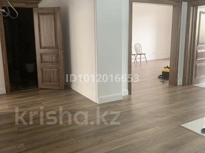 4-комнатная квартира · 150 м² · 2/8 этаж, мкр. Алтын орда, проспект Санкибай батыра 40б за 89 млн ₸ в Актобе