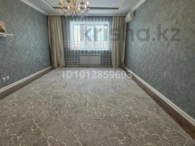 2-бөлмелі пәтер · 77 м² · 2/5 қабат, мкр. Алтын орда 10/1 — 63 школы, бағасы: 30 млн ₸ в Актобе