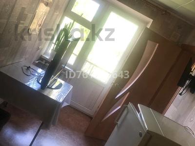 2-бөлмелі пәтер · 36 м² · 4/5 қабат, Курмангалиева 1/1 — район депо, бағасы: 8 млн ₸ в Уральске