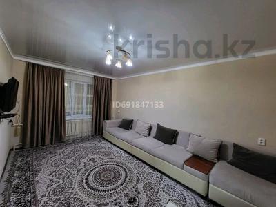 3-комнатная квартира, 120 м², 4 этаж помесячно, Микрорайон 1 дом 42 за 120 000 〒 в Туркестане