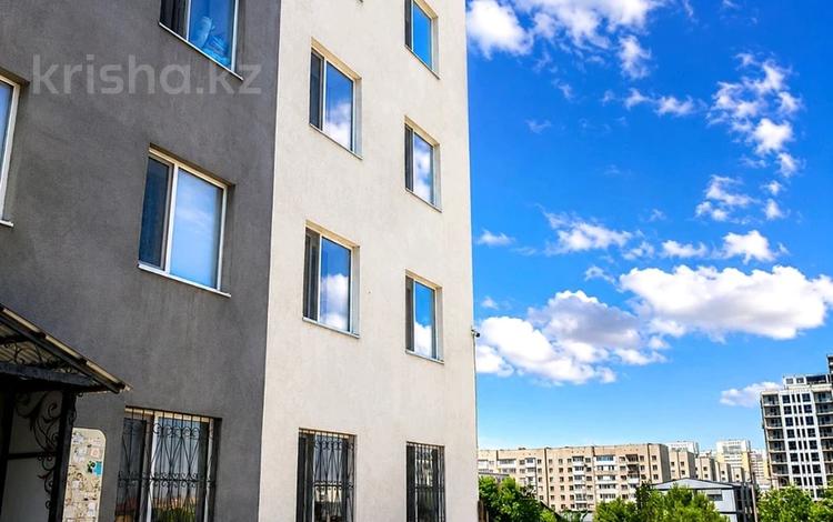 2-бөлмелі пәтер · 39 м² · 6/9 қабат, Мустафа Шокай 107, бағасы: 18.8 млн ₸ в Астане, Алматы р-н — фото 2
