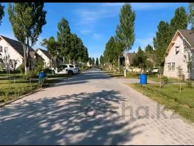 4-комнатная квартира · 180 м² · 1/2 этаж, пгт Балыкши, Иван Полковников 1 Б — Берег Урал за 500 000 〒 в Атырау