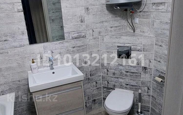 1-комнатная квартира · 46 м² · 1/5 этаж, Ленина 35 за 100 000 ₸ в Аксу — фото 2