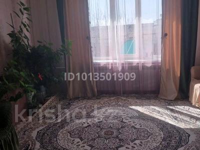 2-бөлмелі пәтер · 54 м² · 5/5 қабат, 2мкр 3а, бағасы: 4 млн ₸ в Шульбинске