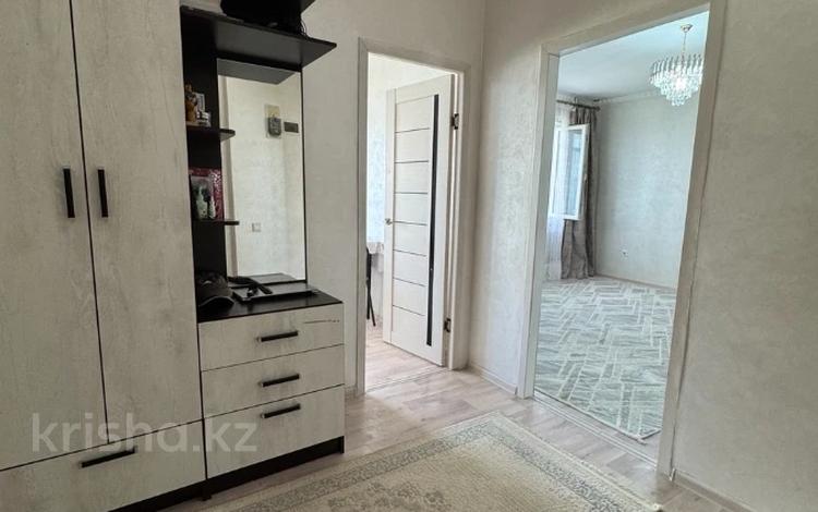 1-комнатная квартира · 47.5 м² · 3/6 этаж, мкр. Алмагуль, Алмагуль 27 за 17 млн ₸ в Атырау — фото 2