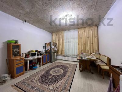 Отдельный дом · 5 комнат · 160 м² · 3.4 сот., Найманбаева 303 за 38 млн 〒 в Семее