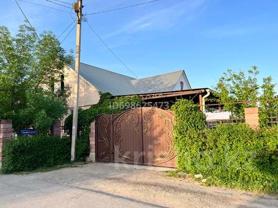 Отдельный дом · 4 комнаты · 115 м² · 10 сот., Улыкбека 27 А за 45 млн ₸ в Таразе