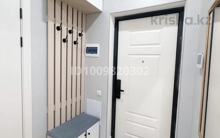 2-бөлмелі пәтер · 50 м² · 2/12 қабат, Туран 43/3, бағасы: 42 млн ₸ в Астане, Нура р-н — фото 2