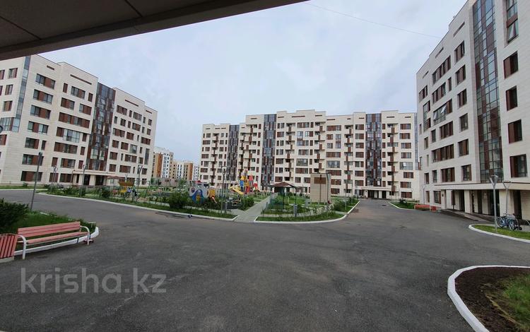 2-бөлмелі пәтер, 72 м², 4/6 қабат ай сайын, Кабанбай батыра 60, бағасы: 270 000 〒 в Астане, Есильский р-н — фото 2