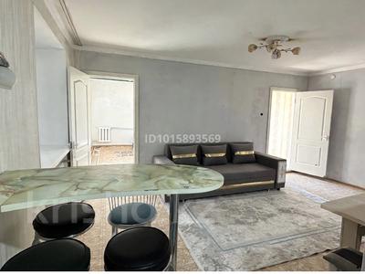 3-комнатная квартира · 67 м² · 5/5 этаж, Абая за 230 000 ₸ в Семее
