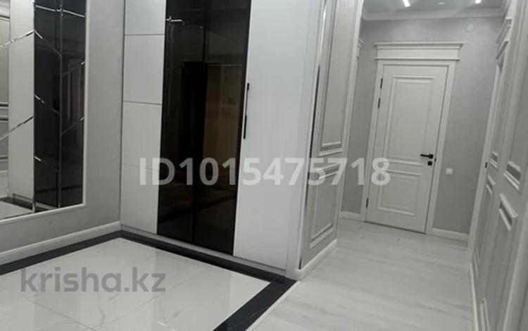 3-бөлмелі пәтер · 100 м² · 8/16 қабат, Қайтпас 1 ш/а., Сырым батыра 2/105, бағасы: 70 млн ₸ в Шымкенте, Каратауский р-н — фото 2