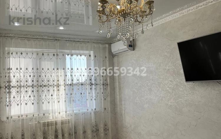 2-комнатная квартира · 65 м² · 9/9 этаж, мкр. Зачаганск пгт, Бирлик 11/71 за 22.5 млн 〒 в Уральске — фото 2