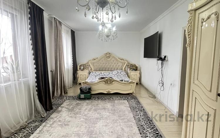 Отдельный дом • 8 комнат • 240 м² • 8 сот., Бекболата 209 за 115 млн 〒 в Алматы, Алатауский р-н — фото 2