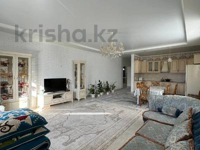 Отдельный дом · 5 комнат · 310 м² · 10 сот., ЖМ Рауан 21 за 45 млн 〒 в Актобе, жилой массив Рауан