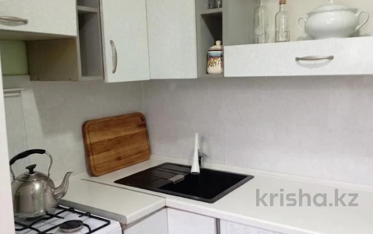 2-комнатная квартира · 45 м² · 1/4 этаж, мкр №6 за 27.6 млн ₸ в Алматы, Ауэзовский р-н — фото 10