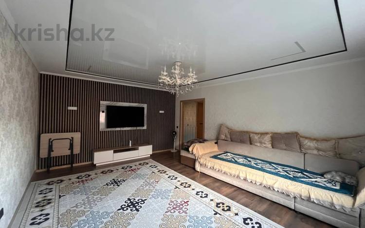 4-бөлмелі пәтер · 90.3 м² · 6/6 қабат, Азербаева 6, бағасы: ~ 29.6 млн ₸ в Астане, Сарайшык р-н — фото 4