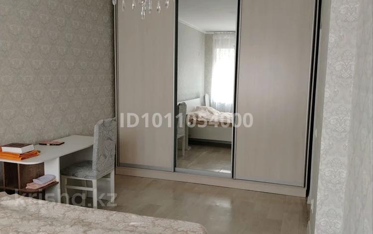 2-бөлмелі пәтер · 73.8 м² · 2/6 қабат, 30-й мкр 168 — Тц Олжа. Алея Үш алып. поликлиника сма. детские сады. не долеко школа., бағасы: 23.2 млн ₸ в Актау — фото 2
