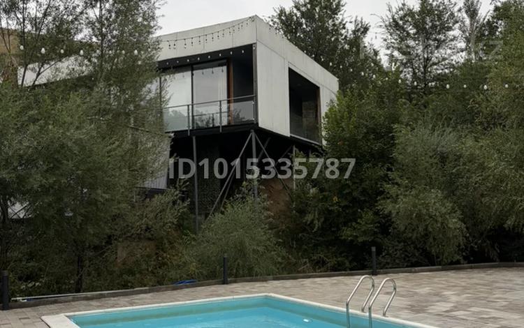 Дом · 4 комнаты · 200 м², мкр Кенсай, Иштвонара Коныра 115/3 за 220 000 ₸ в Алматы, Медеуский р-н — фото 2